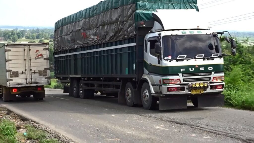 Ini Jenis Jenis Truk Di Indonesia, Kegunaan, & Kapasitasnya