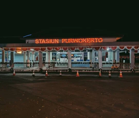 Stasiun Purwokerto (@stasiun_purwokerto on Instagram)