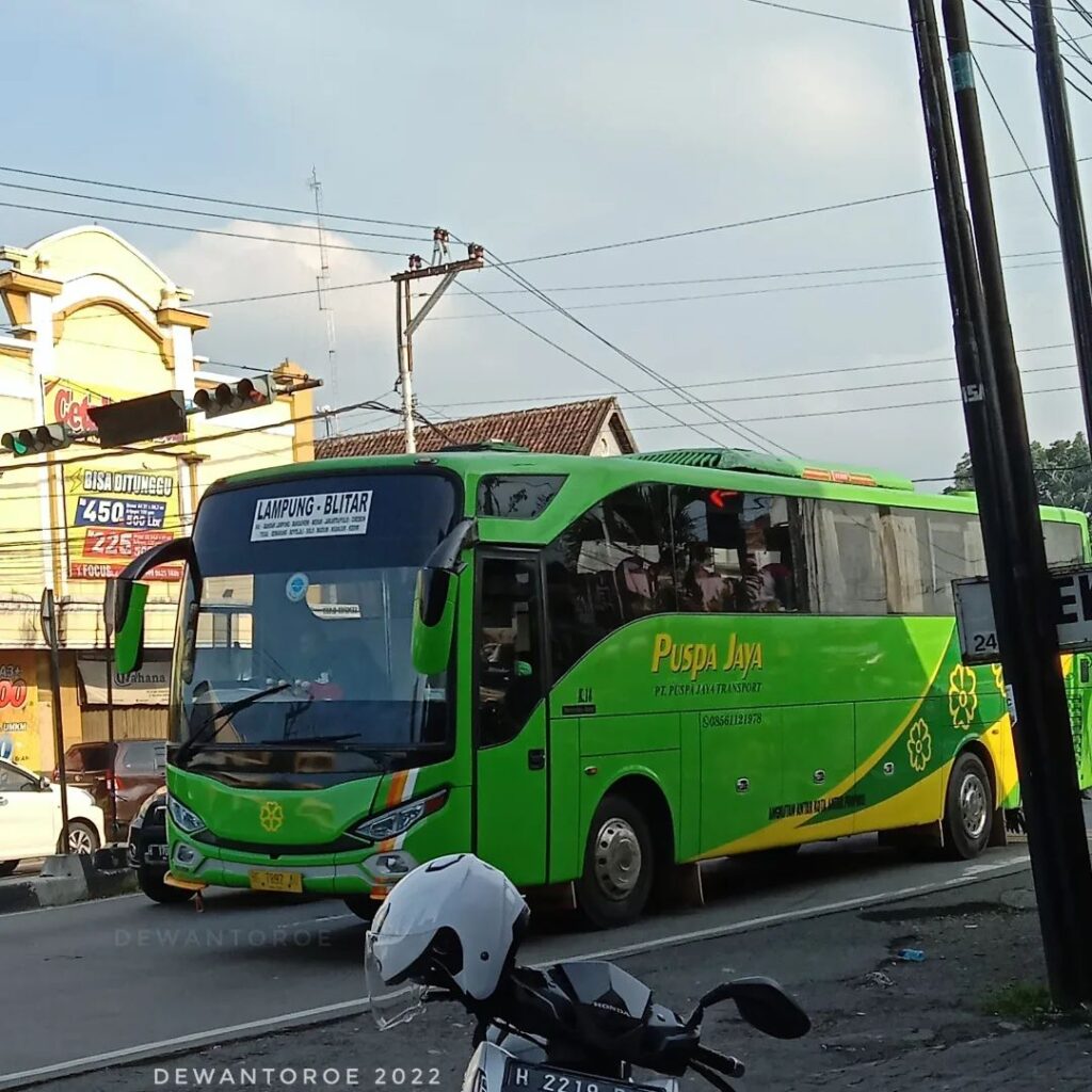 Fasilitas Bus Puspa Jaya (sumber: Instagram)