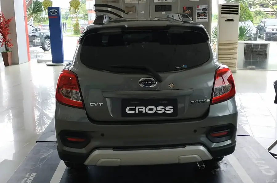 Tampak Belakang Datsun Cross CVT (sumber - @datsun_cross_indo on Instagram)